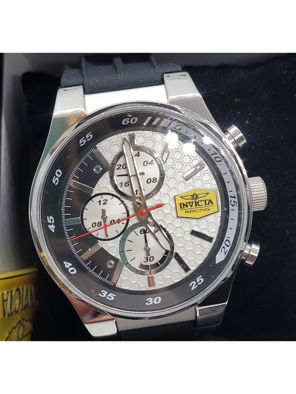 566 Invicta Racing Men's Quartz Chronograph Analog Black Rubber Strap Watch